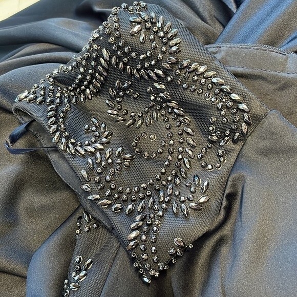 NWOT La Femme | Navy Ruched Beaded Short-Sleeve Formal Elegant Long Gown 8 - Picture 12 of 14